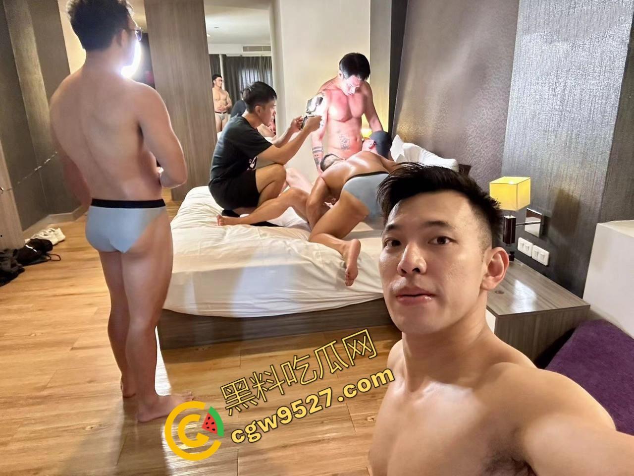 泰国曼谷100多人吸毒淫乱派对现场曝光！大汉赤身露体，互相慰藉，屁眼同时插入两只大屌！  第12张