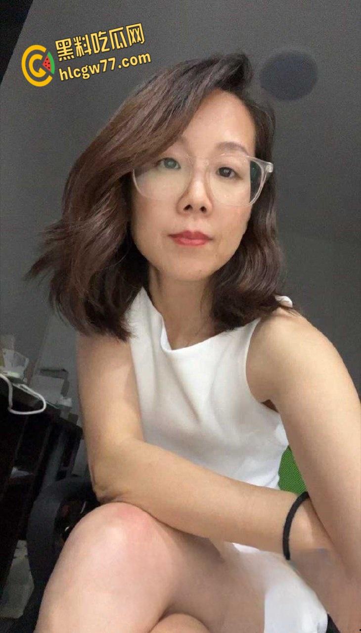 涡阳女校长黑丝诱惑，爆操视频席卷全网，风骚尤物勾魂摄魄，教育圈大戏火辣上演！  第3张