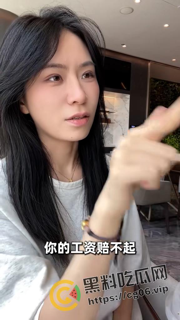 抖音女拳师 阿丁儿百万了吗 镜子面前被气功大师按着头爆操 ！打拳是工作 母狗是生活  第5张