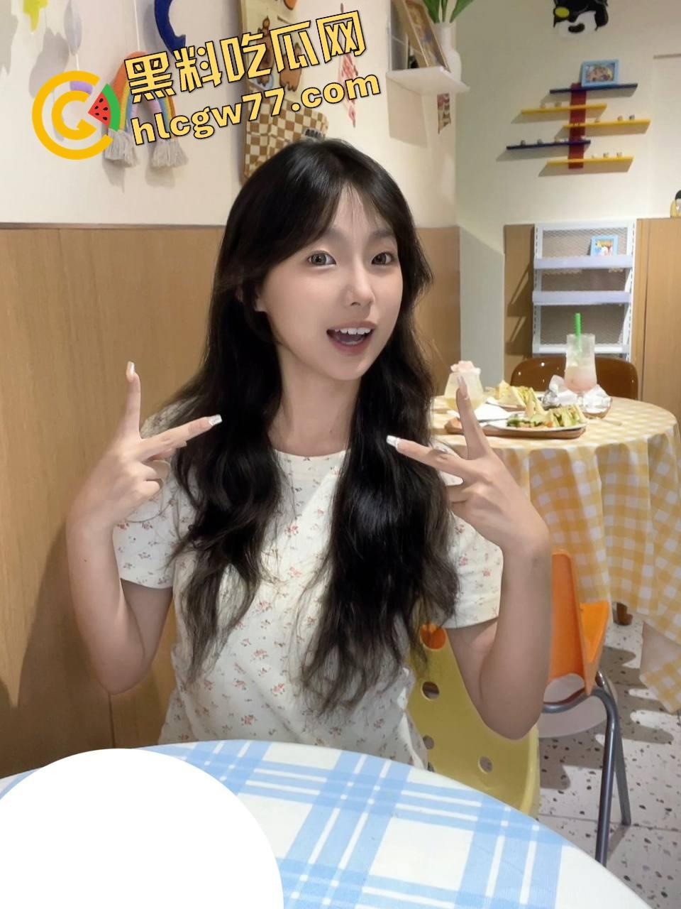 南昌传媒学院极品骚女【江婉璃】喷水到床垫透底，小穴撑成屌模，全校走一圈淫水一路滴！  第3张