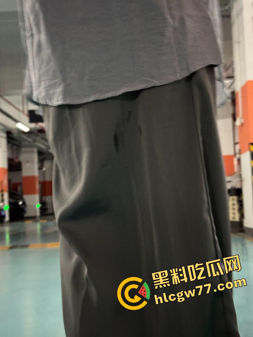 南昌传媒学院极品骚女【江婉璃】喷水到床垫透底，小穴撑成屌模，全校走一圈淫水一路滴！  第5张