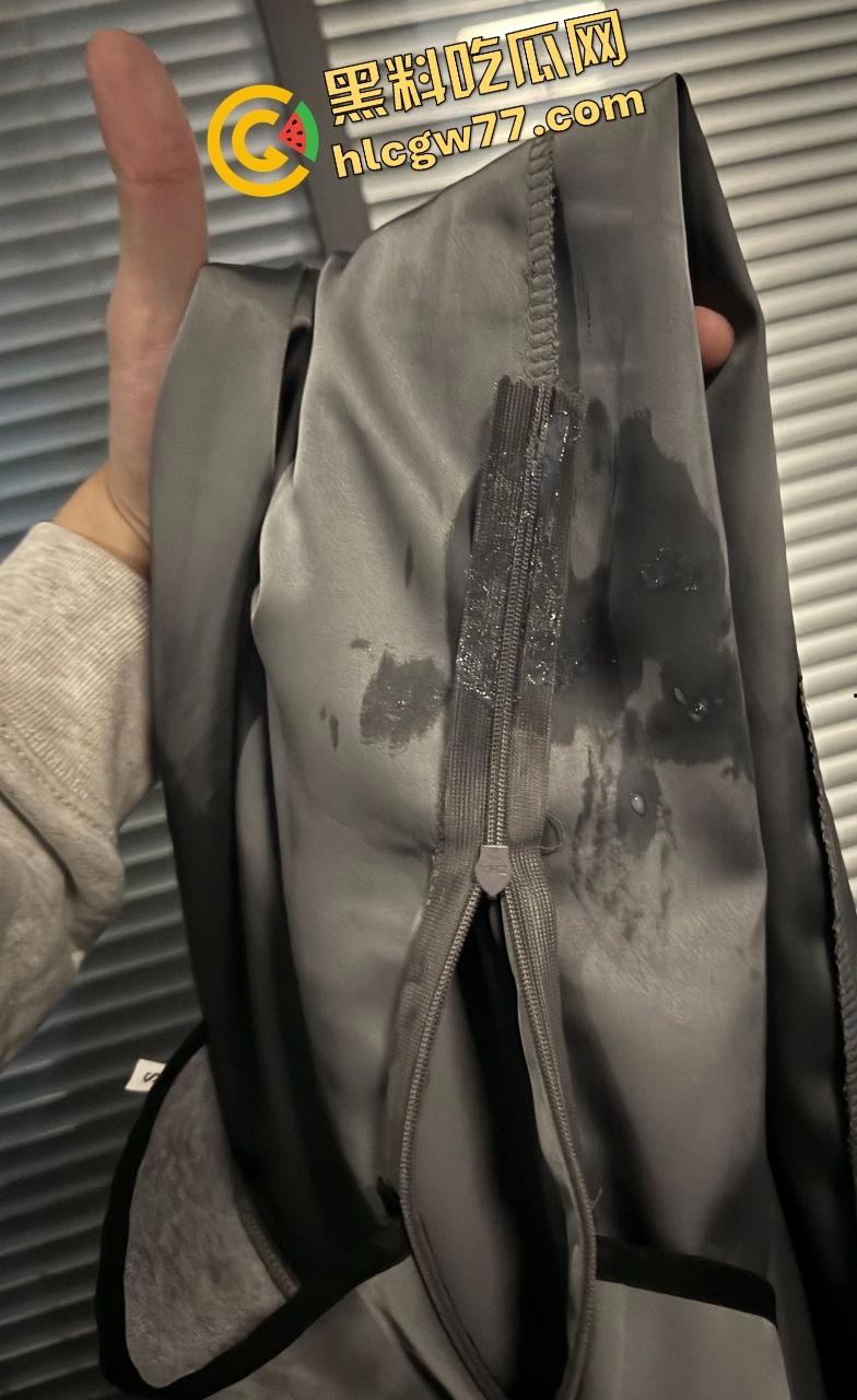 南昌传媒学院极品骚女【江婉璃】喷水到床垫透底，小穴撑成屌模，全校走一圈淫水一路滴！  第15张