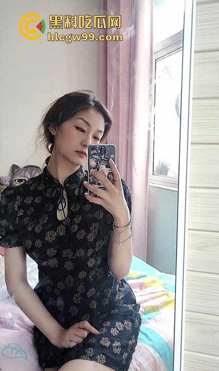 长春反差律师【吴惠玲】约炮自拍曝光，极品的颜值母狗，熟女骚劲让人射了还想干！  第3张