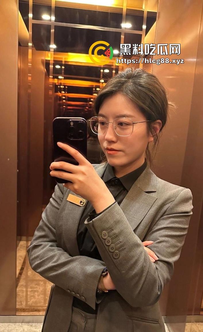 南通售楼骚货『郭智玲』三天卖四套房，买房送逼随便操，3P内射拼业绩被视频曝光！  第8张