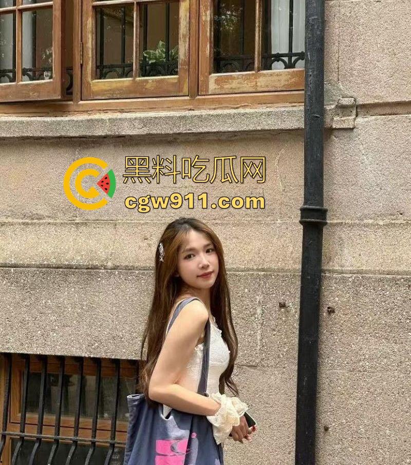 3000元一晚拿下江南大学【刘菲菲】长腿细腰小翘臀，B杯小乳粉嫩翘挺，从学霸到榨精尤物的转变！  第6张