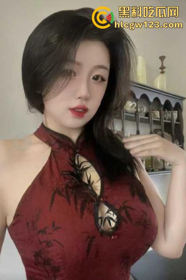 海角论坛【叔嫂乱伦 】大神民宿偷情旗袍肥美嫂子， 骚穴掰开求操 内射骚逼 对白堪比小电影！  第1张