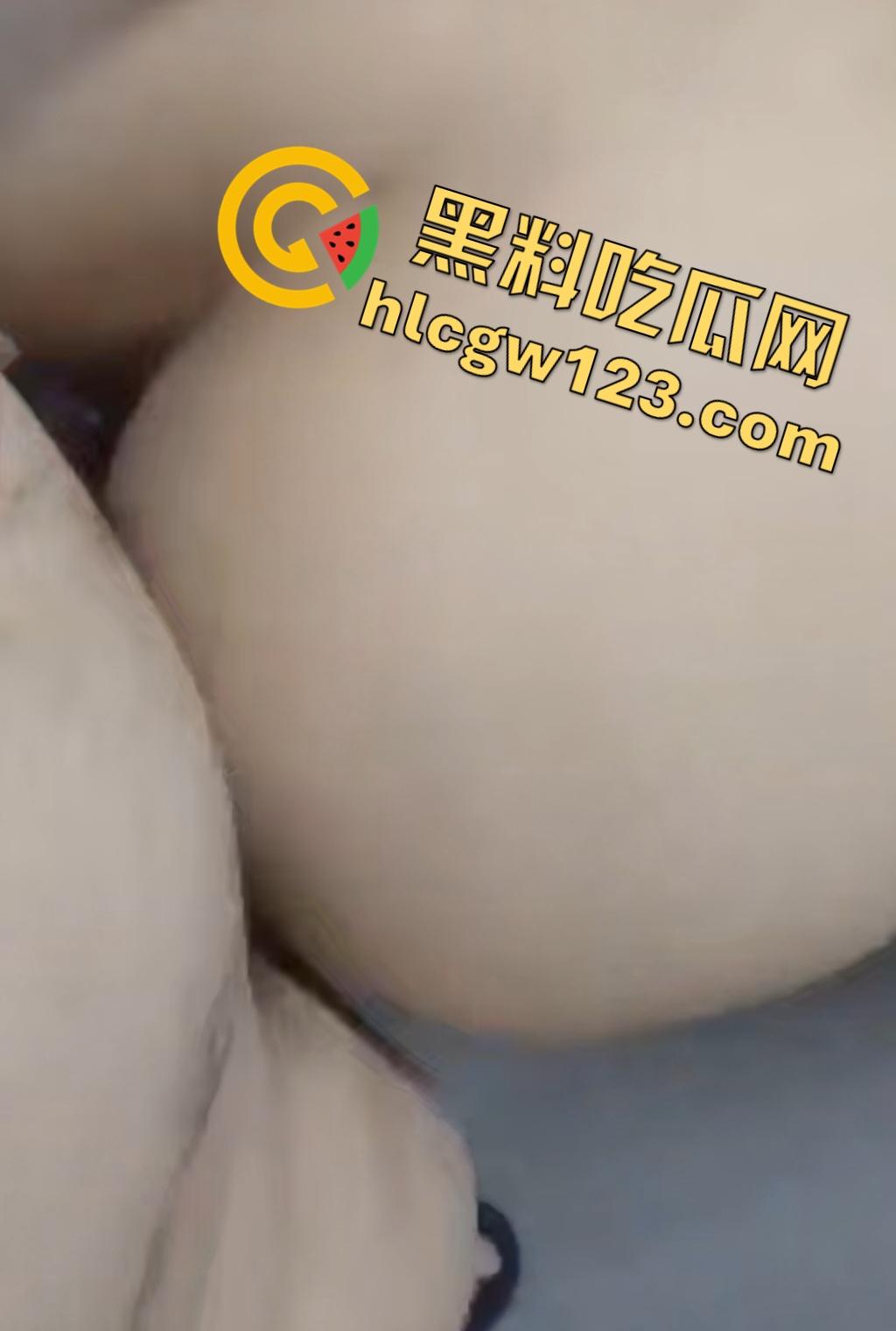 快手熟女【蓝玫瑰】做爱被儿子背刺？熟女丝袜和儿子啪啪视频，儿子偷拍性爱视频网上卖！  第7张