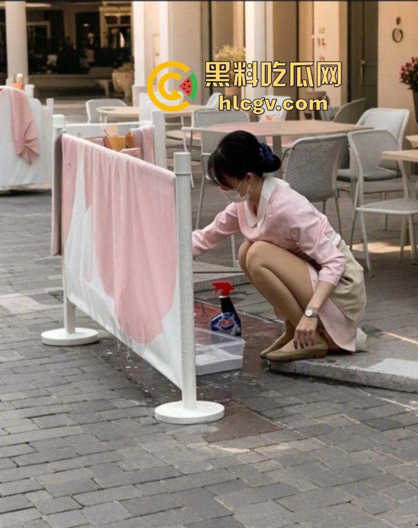 空姐都没这骚！好利来黑丝小姐姐被玩疯了！工装直接干成情趣服，肉丝长腿一顿爆操，想想都上头！  第38张