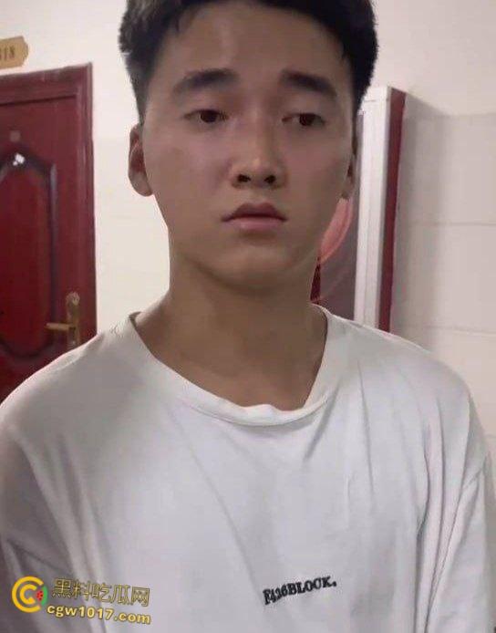 贵州民族大学偷拍男， ​潜入女生宿舍进行偷拍给人家逮住，被发到表白墙上面曝光，这下洗也许不干净了 ！  第9张