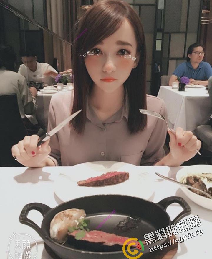 台湾版 PUA套路笔记 真实对话记录教你如何骗取反差婊 台妹【邱念婷】裸照 狂秀肥美大黑逼 附海量生活照  第9张