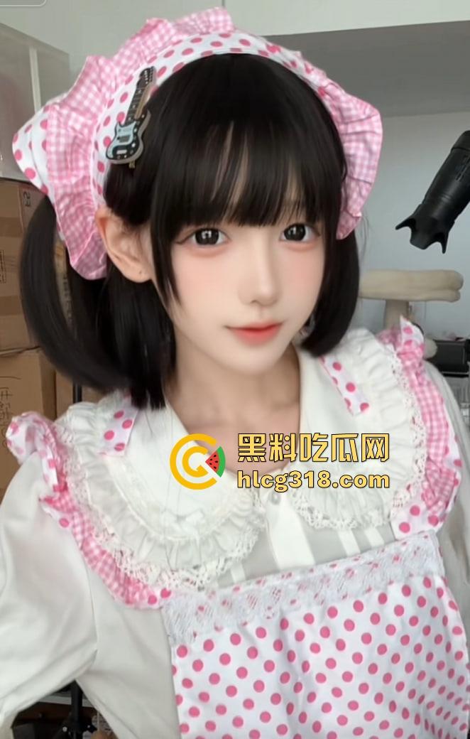 给cos小仙女『一只妖妹』抹油嫩得出水，油光水滑一抹就想咬一口，这才是拍片的正确打开方式！  第7张