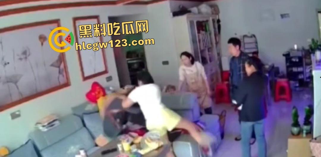 城口附中高二女学生卖淫给亲叔叔一千元一夜天价？事后侄女被婶婶暴打！  第7张