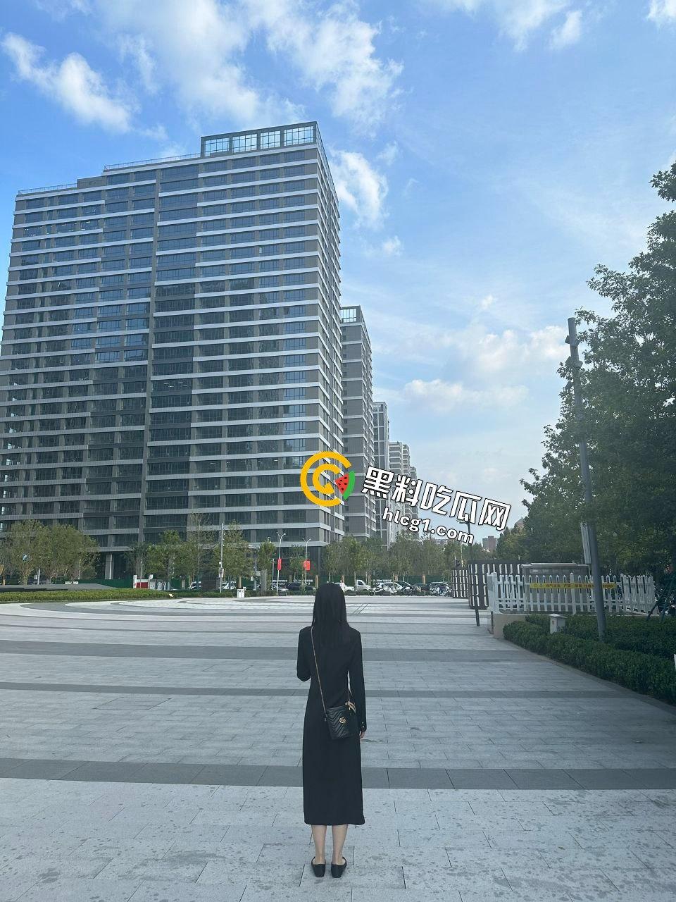 常州大学05年生被调教一年半，终成合格母狗，来到喜来登玩露出尽显 K9 本性！  第11张