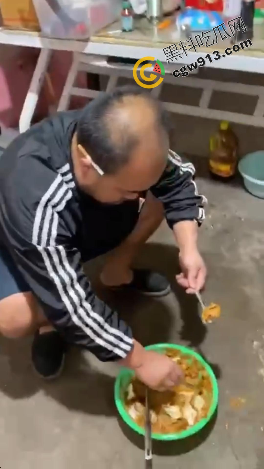 山西大同快手网红【安仁】吃屎直播：恶心至极，流量至上，恶心行为震惊万千网友  第13张