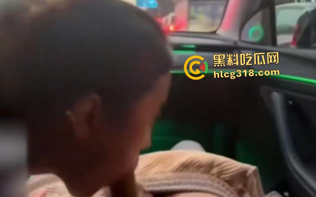 徐州广播电台主播【安素琴】在车上给副驾驶口交撸管，堵车就口交开车就单手撸管，下车后直奔酒店！  第3张