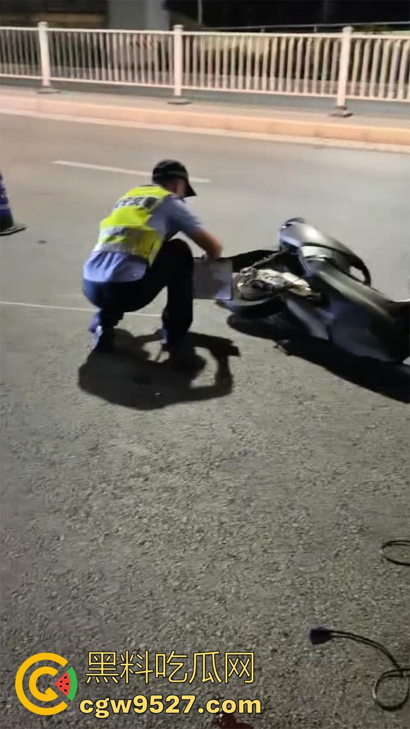 广西柳州鬼火少年，装逼失败翻车现场，自断一臂当场蒙逼，幸亏还留条命，估计再也不敢了吧！  第6张