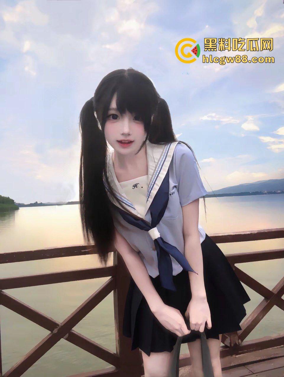 湖北职高双马尾清纯嫩妹萝莉【姜汐】付费定制大胆私拍粉嫩蝴蝶逼，浴缸露奶露逼观赏酮体！  第3张