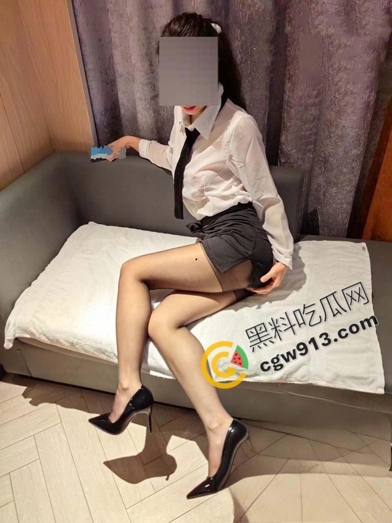 海角乱伦！嫂子的制服诱惑，高跟黑丝性感迷人，嫩逼把精子全吸光，酒店乱伦激情一夜  第5张