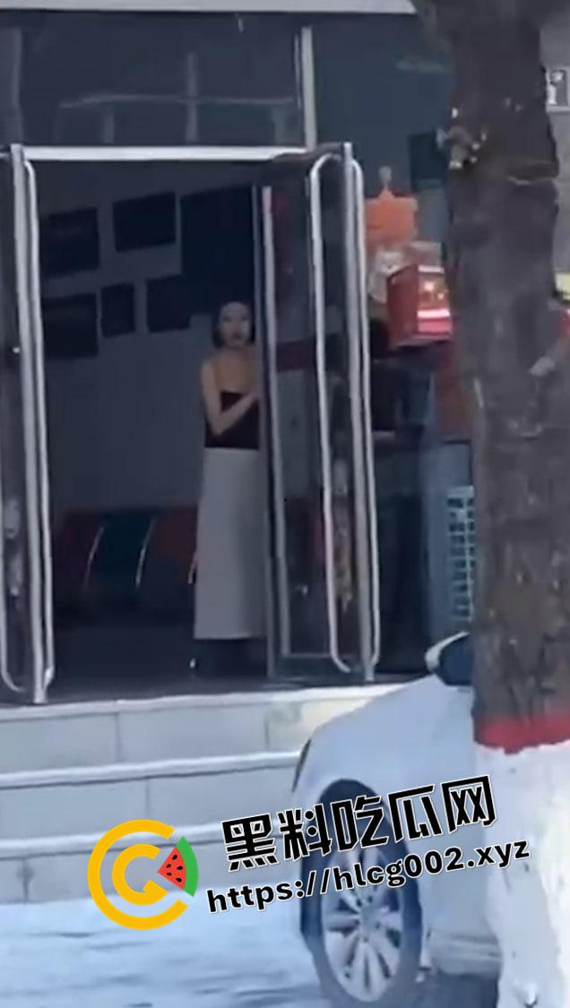 英雄出没小巷里 足浴店里见佳人！孤勇者扫街探店合集 师傅别找了 就这个吧  第5张