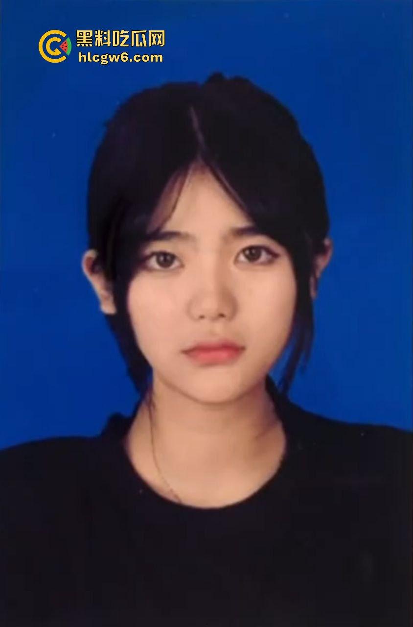 华南理工大学大一反差学妹【黎果果】巨乳黑肥大鲍鱼，阴毛旺盛性欲极强性爱视频遭到曝光。  第12张