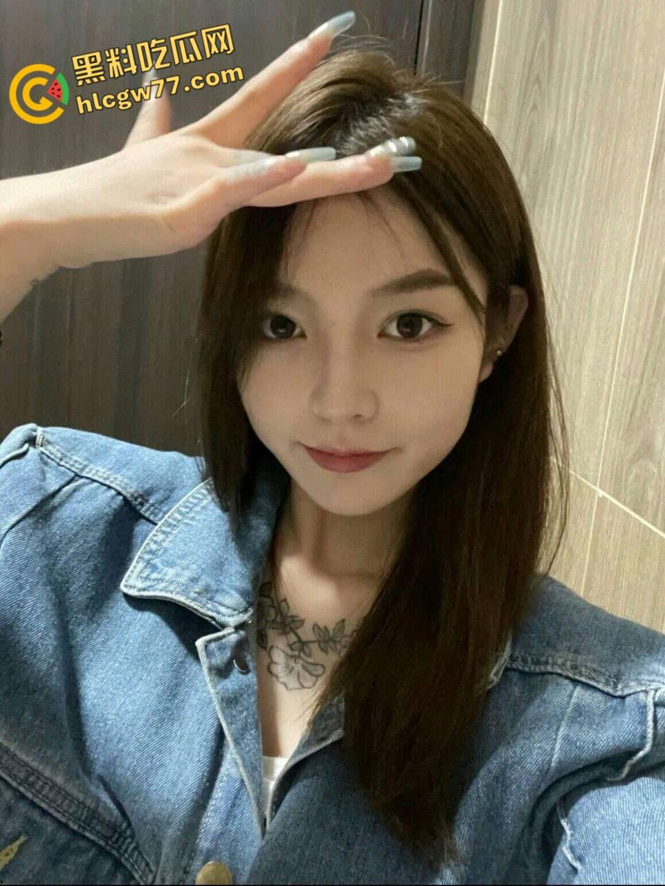 极品纹身御姐【李思羽】裸聊狂撩，娇喘自慰淫水流，男友隔屏欲火烧！  第1张