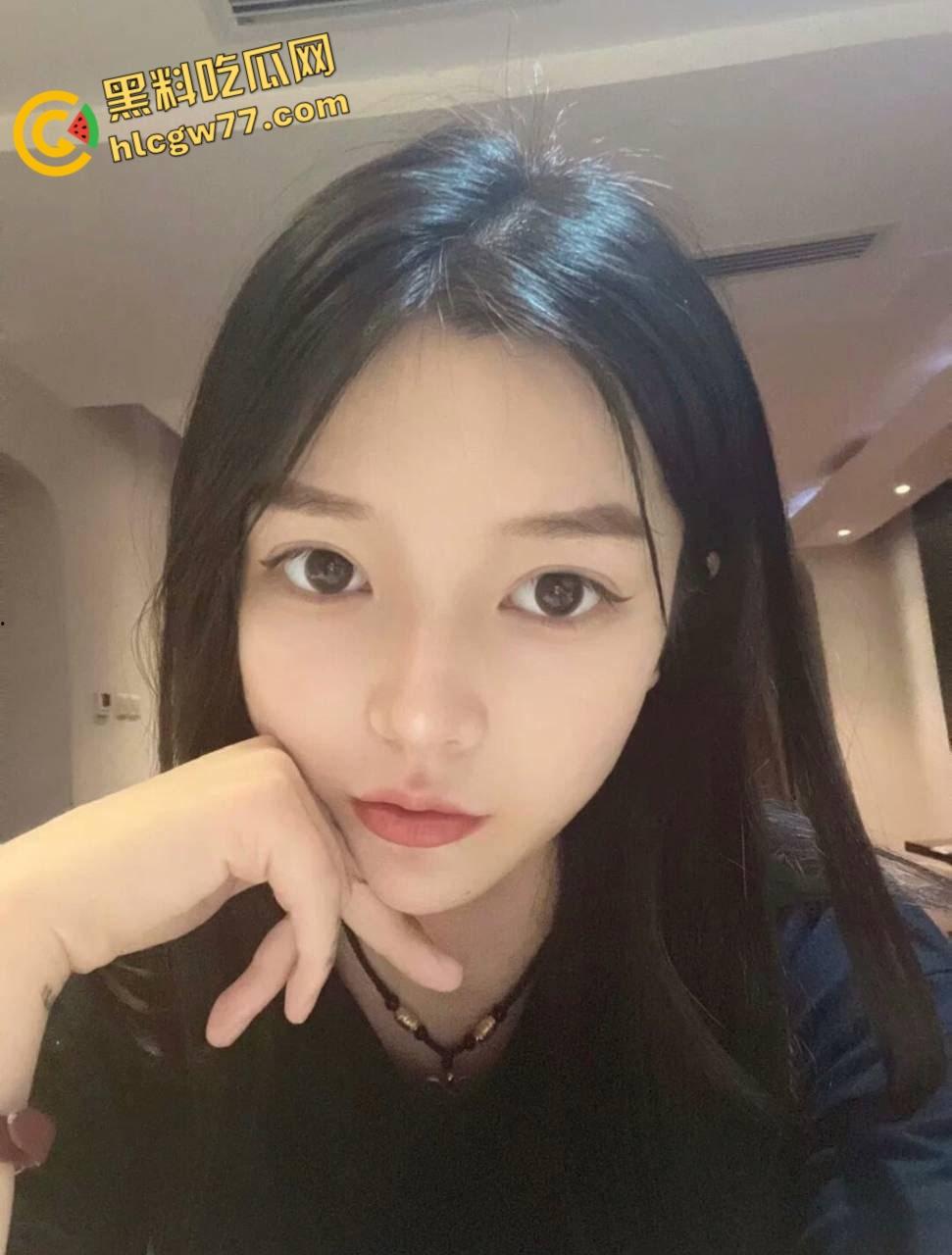 极品纹身御姐【李思羽】裸聊狂撩，娇喘自慰淫水流，男友隔屏欲火烧！  第2张