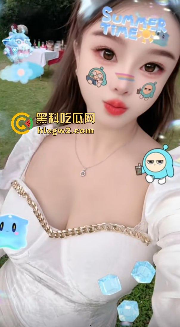 卖逼实捶！深圳网红布丁猫超顶犯罪级身材太诱人 业务太多还得预约  21分30秒千元包夜视频曝光 第3张