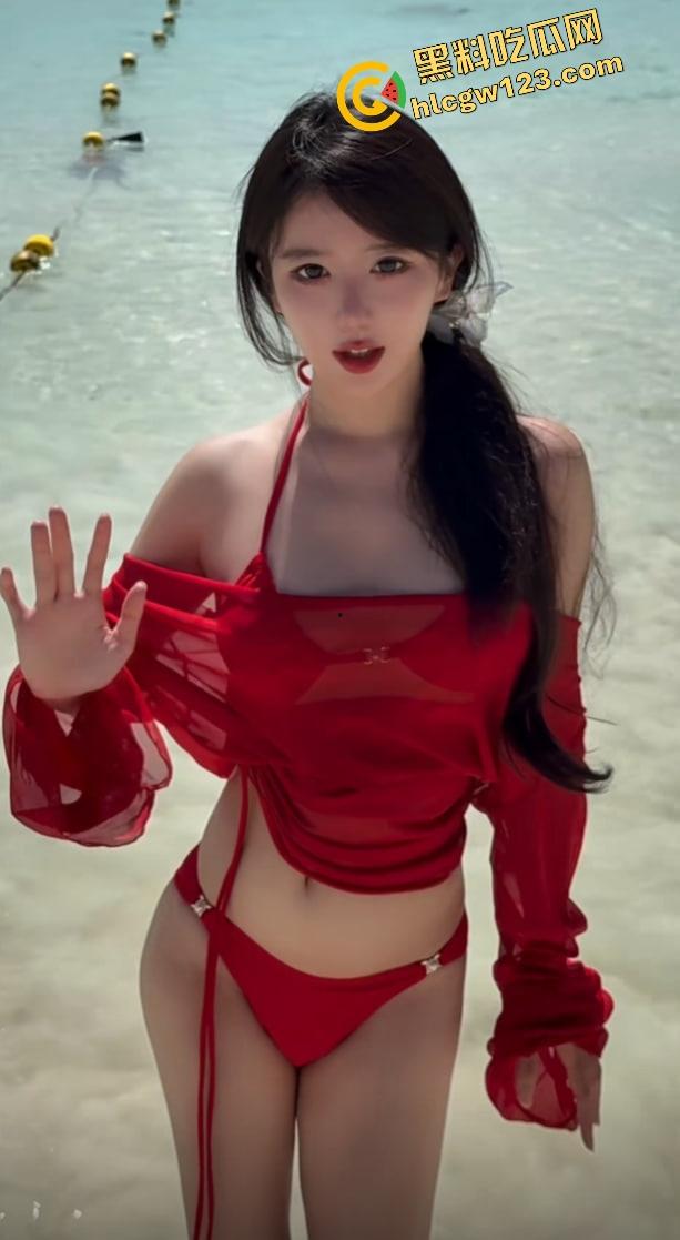 抖音回归首秀还没开『呆妹儿』先被前男友爆料干翻，开房洗澡视频实锤露脸，逼毛贴腿根，自己疯狂洗！  第9张