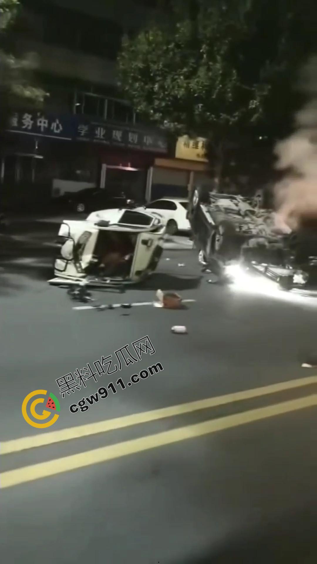 山东聊城酒驾惨祸！一夜间造成8死1伤惨烈场面，路面染血惨不忍睹，令人们悲痛欲绝。  第8张