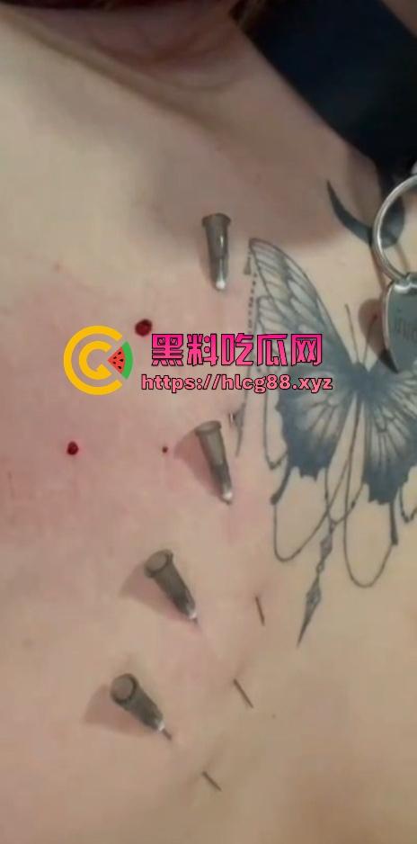 南京亚文化骚货『田凝熙』操贱无敌，外网卖白虎逼照玩非主流，针扎奶子自残血流成河！  第18张