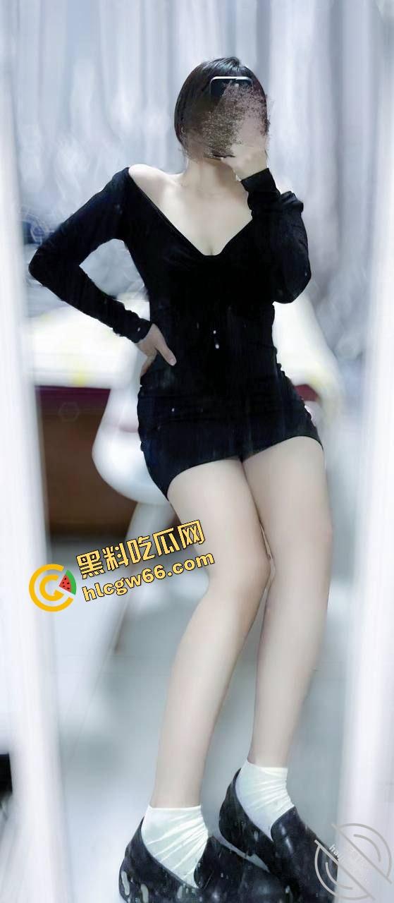 海角精品帖子，巨乳表姐住我家.在大城市的网红表姐被渣男伤透了心，瞒着家人要偷偷跑回来！  第8张