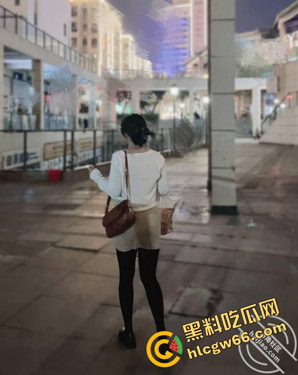 海角精品帖子，巨乳表姐住我家.在大城市的网红表姐被渣男伤透了心，瞒着家人要偷偷跑回来！  第12张