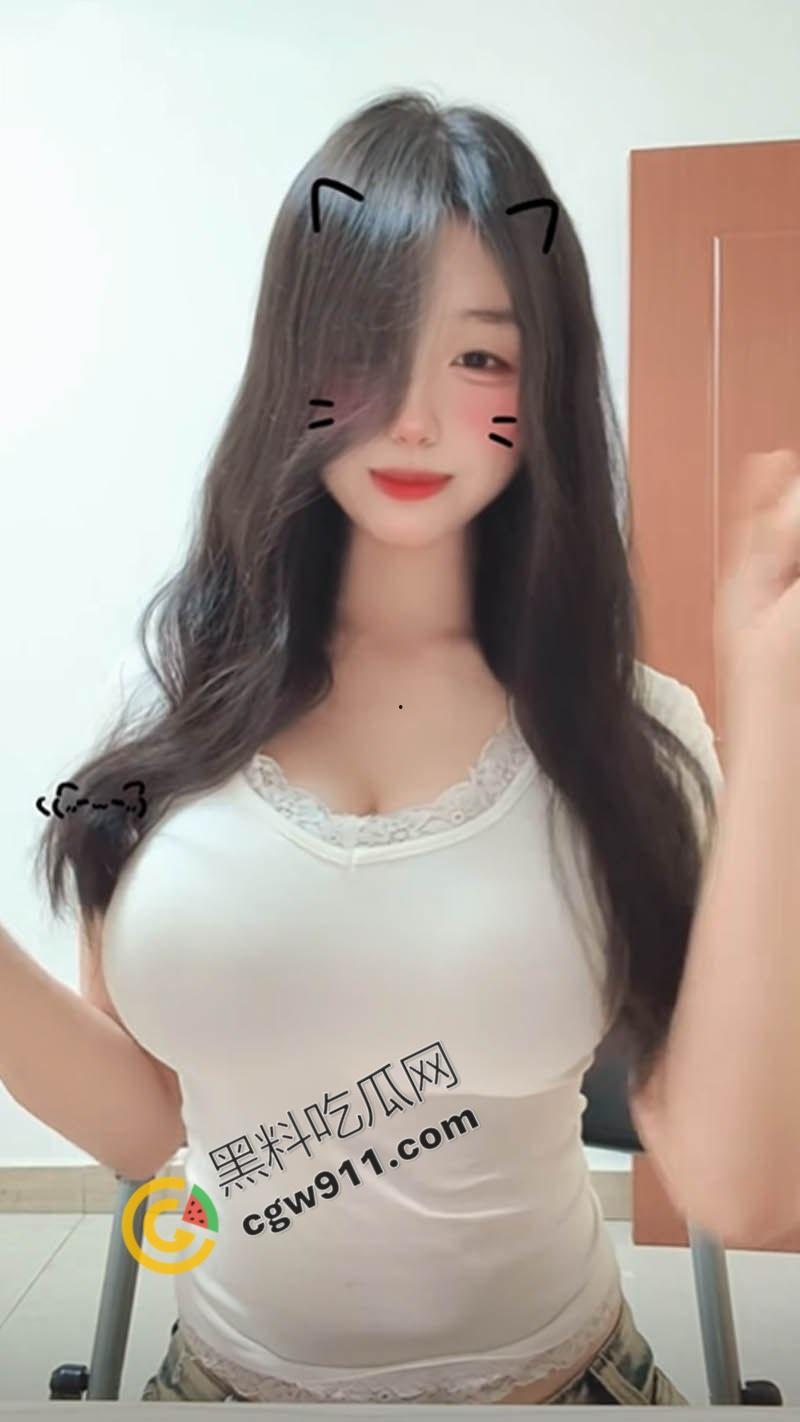 抖音极品网红【U芋源】与榜一大哥裸聊视频流出！狂野自慰，雪白大奶勾魂夺魄，道具深插呻吟不断！  第1张