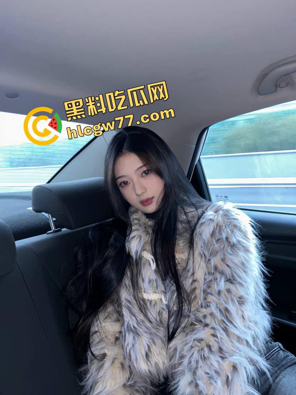 西河舔狗丈夫自愿请人干老婆『顾晚晴』牛仔裤下一甩翘臀，想草的单男报名排队！  第6张