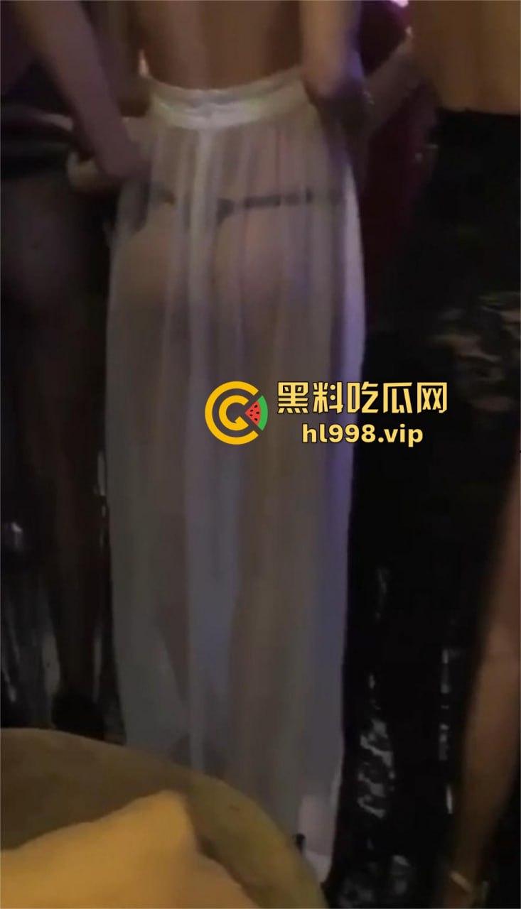 玩归玩闹归闹，商K别拍照！商K全裸啪啪视频流出！商K的秘密都被你们搞没了，现在都多少钱一小时？  第18张