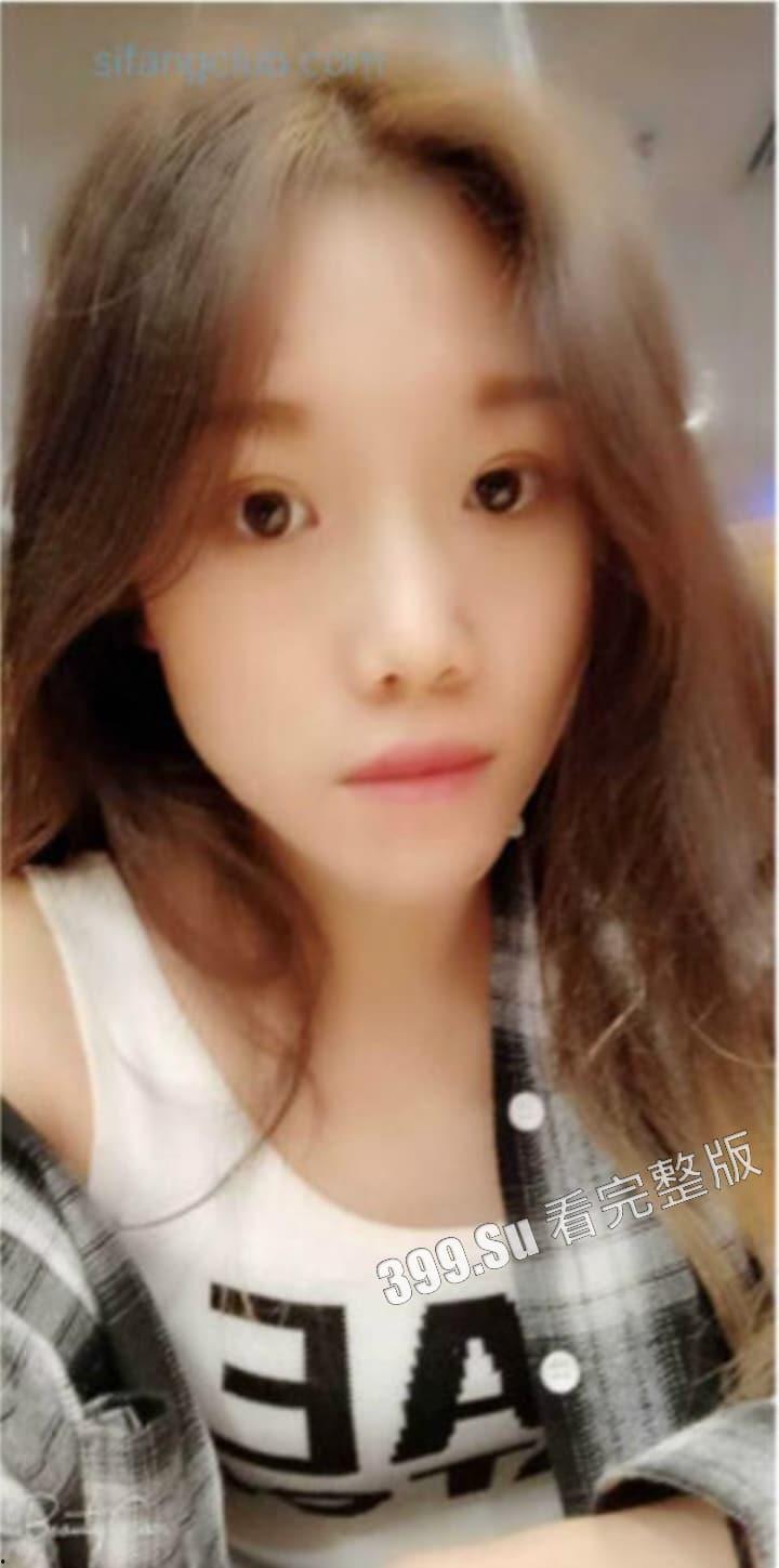 广西罗城 仫佬族93年 #吴翆林 裸贷借款4万元没有能力偿还被债主 #肉偿 貌似还在自己家 一直恳求对方轻点操  第3张