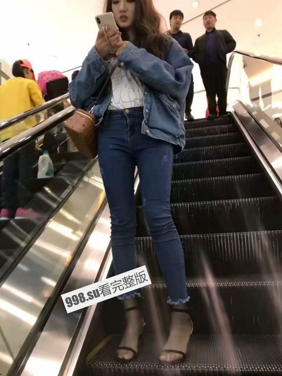 南昌大学经管学院大瓜 清纯校花商场试衣间性爱视频曝光  第4张