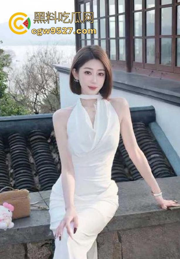 海角乱伦，强上刚回家的姐姐，嘴上说不要不要身体却十分诚实，主动口交上位骑乘，十分淫荡！  第3张