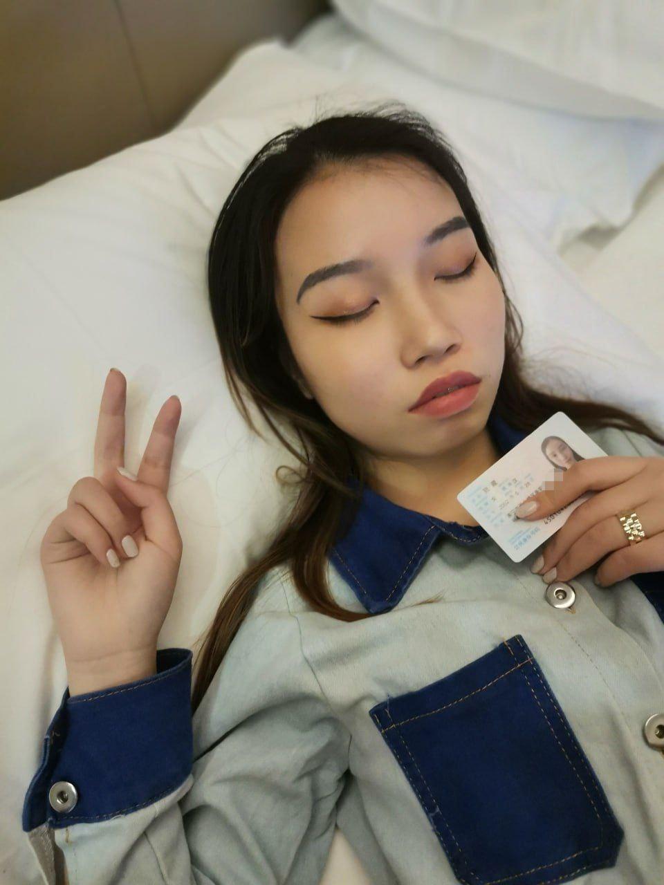 超真实迷奸！大神约炮南宁02年大学生 下药迷倒狠狠的玩 滴蜡 鞭打 死猪一样的嫩妹子 逼逼超紧  第3张