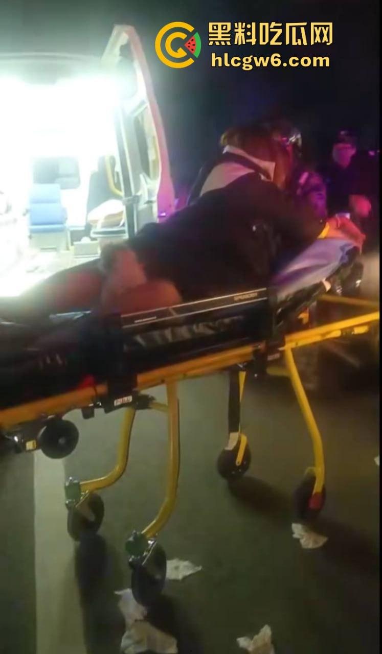 河南网红【王饱饱】与自养宠物狗野生交配不慎卡逼 送医路上怕出名崩溃跳车 现场视频流出！  第5张