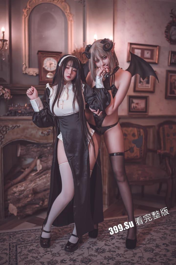 推特福利姬「落落Raku」cos极致的骚女仆 自慰户外露出  和小姐妹互相成就 被金主乖乖调教（70P私拍+40V福利视频合集） 第21张