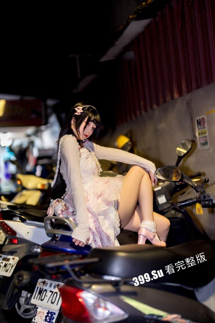 推特福利姬「落落Raku」cos极致的骚女仆 自慰户外露出  和小姐妹互相成就 被金主乖乖调教（70P私拍+40V福利视频合集） 第50张