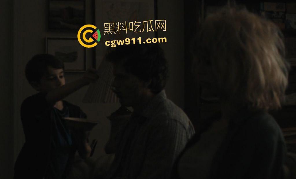 电影【凶器】惊悚集体失踪案！小镇魔咒吞噬17孩童，只剩一童揭女巫操控父母成杀器，幸存者反戈一击！  第6张