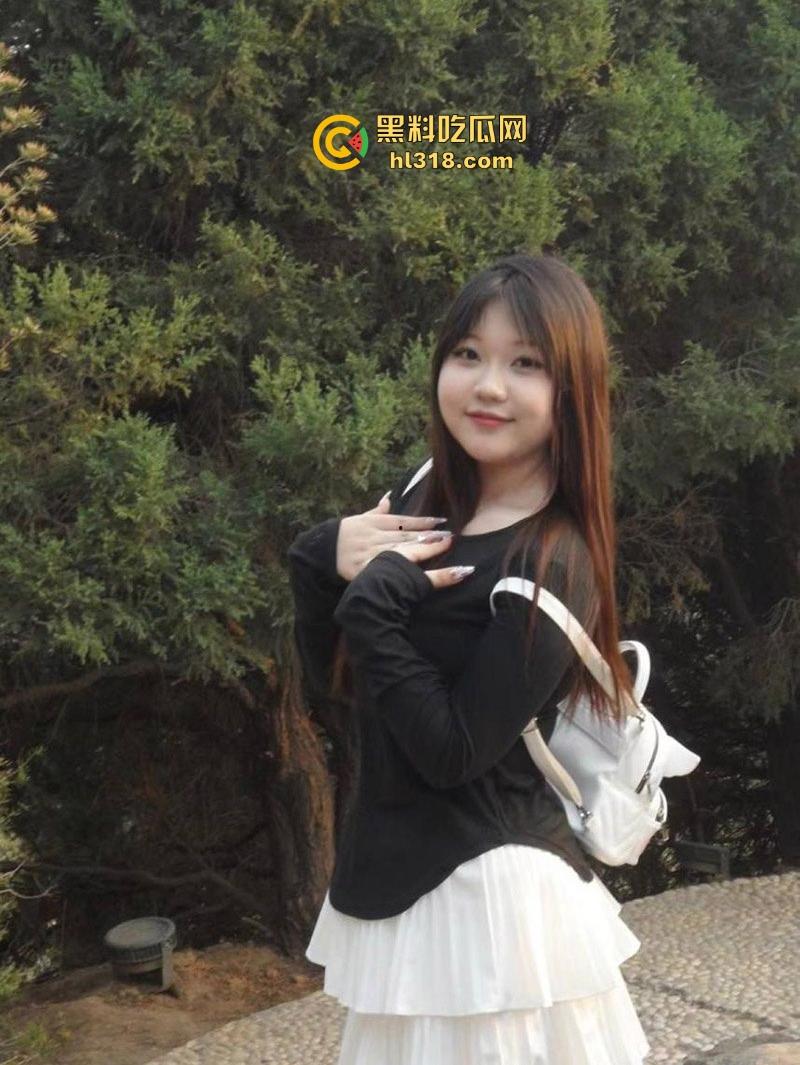 山西财经大学【郭盈盈】自慰视频流出，丰满巨乳与顶级巨臀，微胖尤物上演极致的诱惑！  第4张