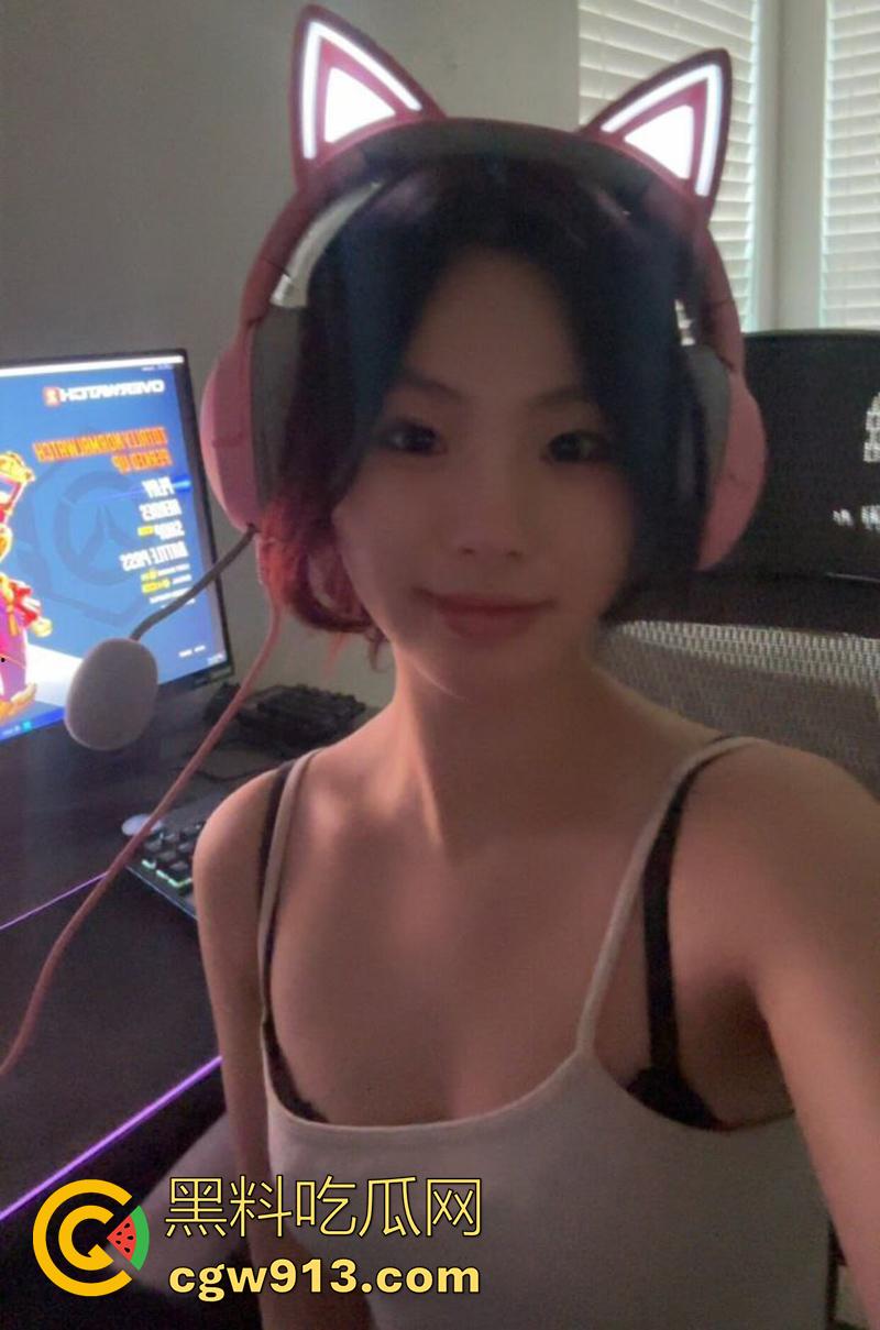 南阳师范学院乱伦母狗【王文曦】，超喜欢自慰的白虎嫩妹，各种自拍勾引网友，自慰竟然还是爸爸教的！  第4张