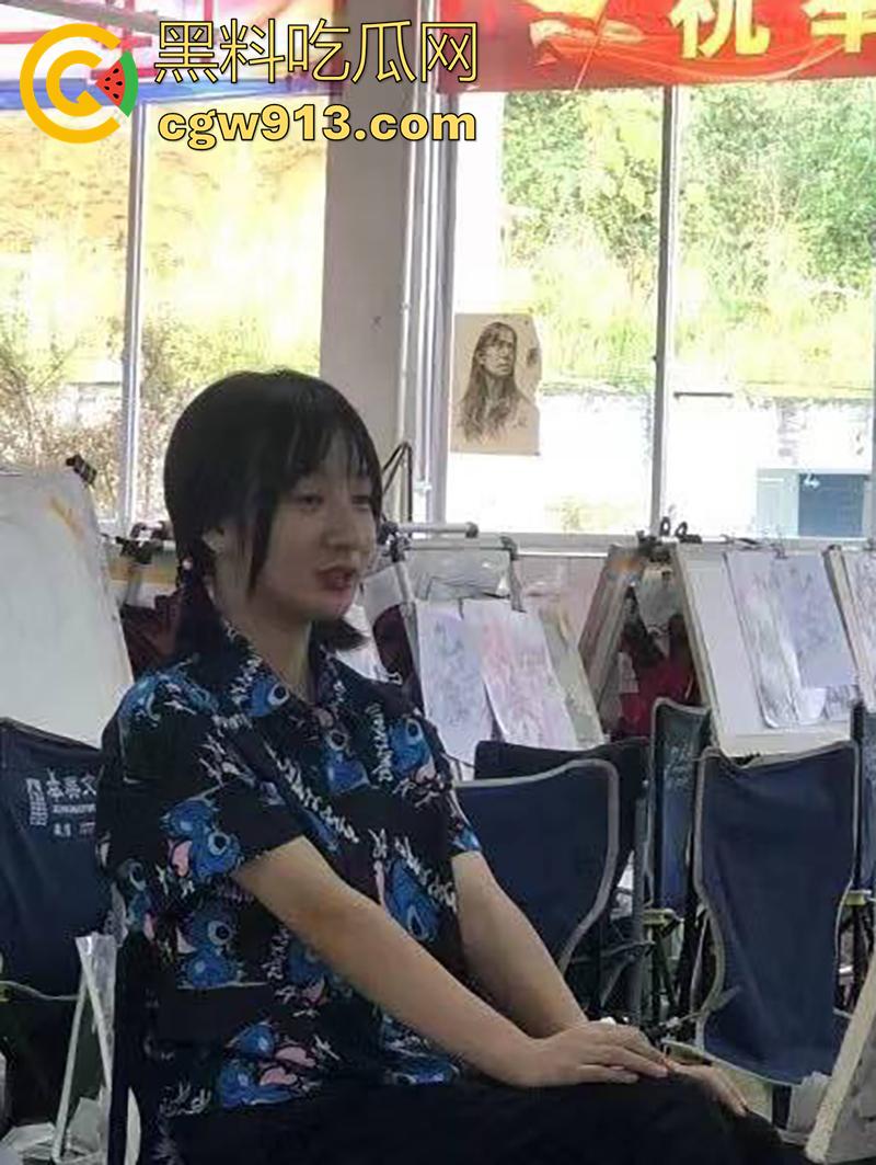 南阳师范学院乱伦母狗【王文曦】，超喜欢自慰的白虎嫩妹，各种自拍勾引网友，自慰竟然还是爸爸教的！  第7张