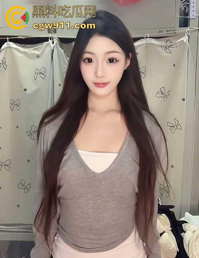 河北师范大学极品舞蹈生【周永媚】性爱私拍泄密，透穴蕾丝内裤勾男友，穿开档黑丝玩无套，花式体位轻松驾驭！  第5张