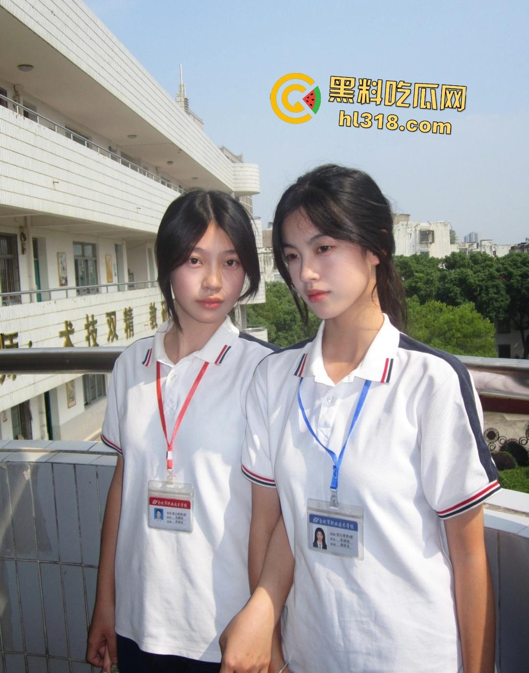 余姚职校学生妹【周子琳】勾引闺蜜男友狂骑肉棒，毫无停歇，奶子乱颤马力全开，奶头还很翘哦！  第2张