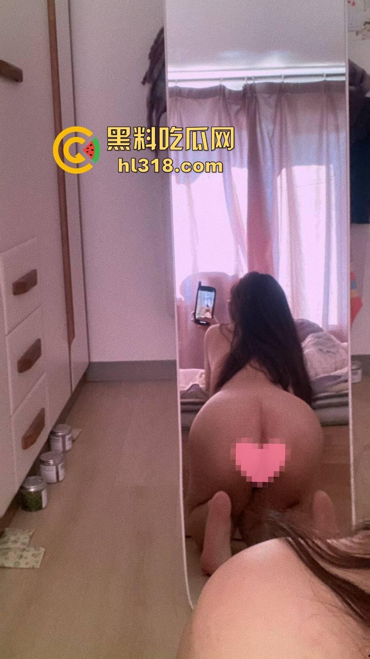 约炮抖音门槛姐【本少名唤小潼】反差巨乳大母狗，无套后入内射，现抖音账号以私密！  第4张