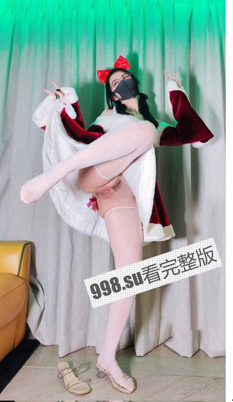 奶咪 Naimi 年终新作 广袖流仙裙高配露肉版 肛塞肉穴 附圣诞特辑、电竞少女及僵尸少女  第9张